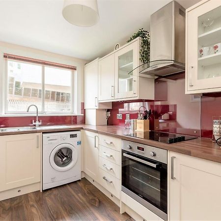 Stunning 1 Bed At Holyrood Palace & Arthurs Seat Edimburgo Exterior foto