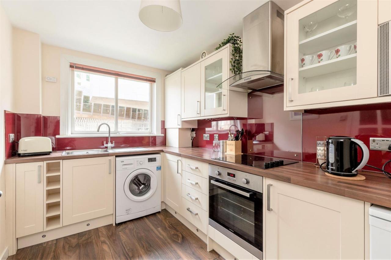 Stunning 1 Bed At Holyrood Palace & Arthurs Seat Edimburgo Exterior foto